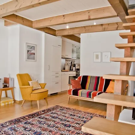 Nussbaum Apartment *